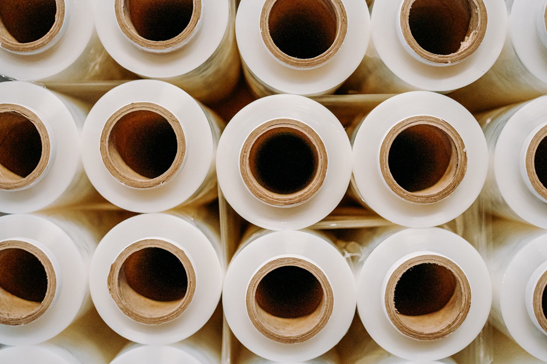 Rolki folii stretch produkowane przez Profifol